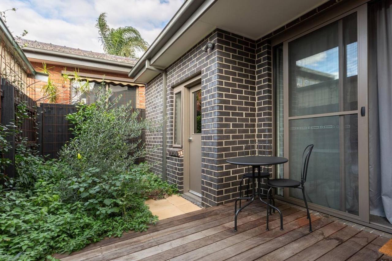 Primrose - Chic Mid-Century Style In Brunswick Villa Melbourne Exterior photo