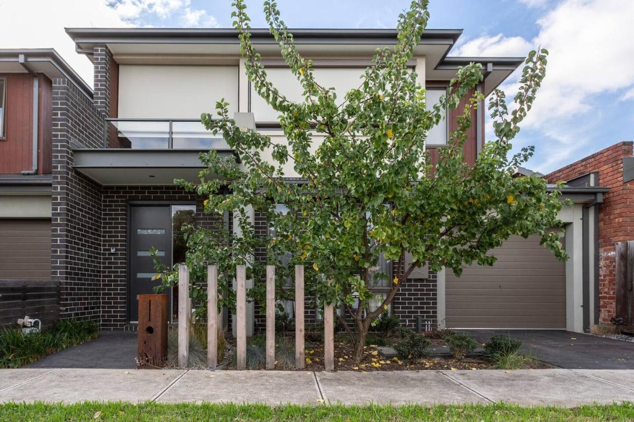 Primrose - Chic Mid-Century Style In Brunswick Villa Melbourne Exterior photo